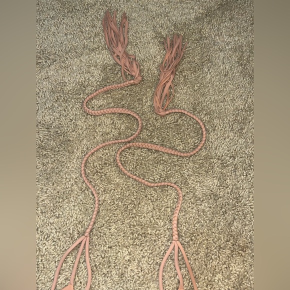 Acacia bikini top in the color Topless - Picture 2 of 5